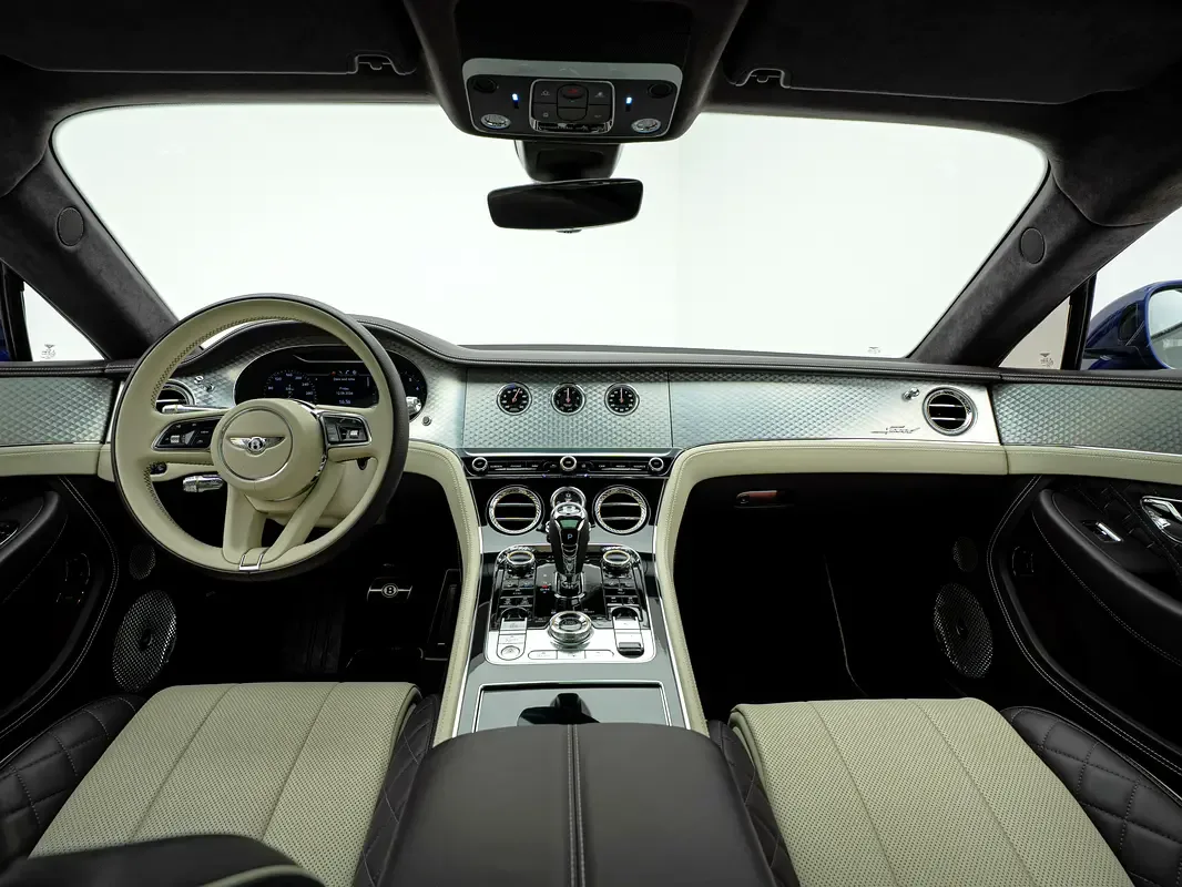 Bentley Continental GT 6.0 AMT AWD (659 حصان) - 16