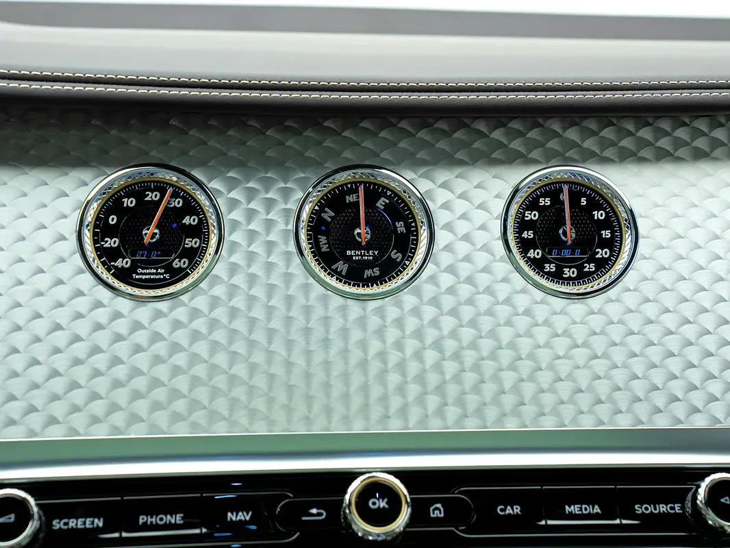 Bentley Continental GT 6.0 AMT AWD (659 حصان) - 17