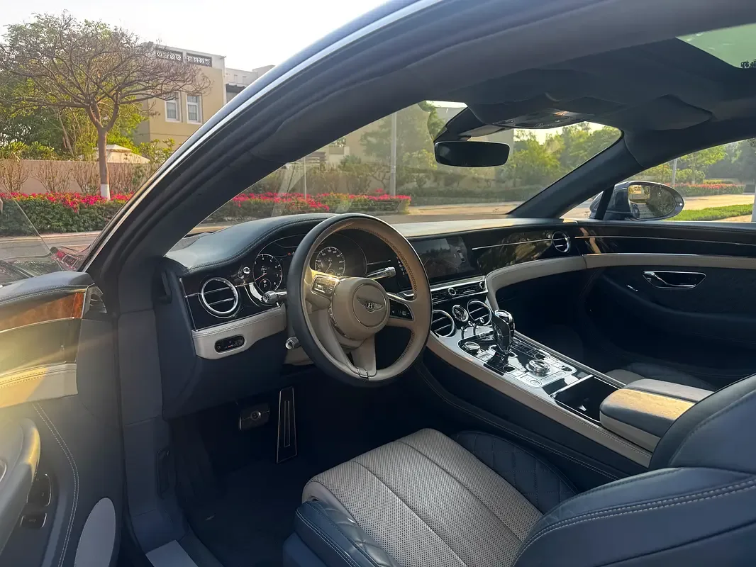 Bentley Continental GT 6.0 AWD AMT (635 hp) - 9