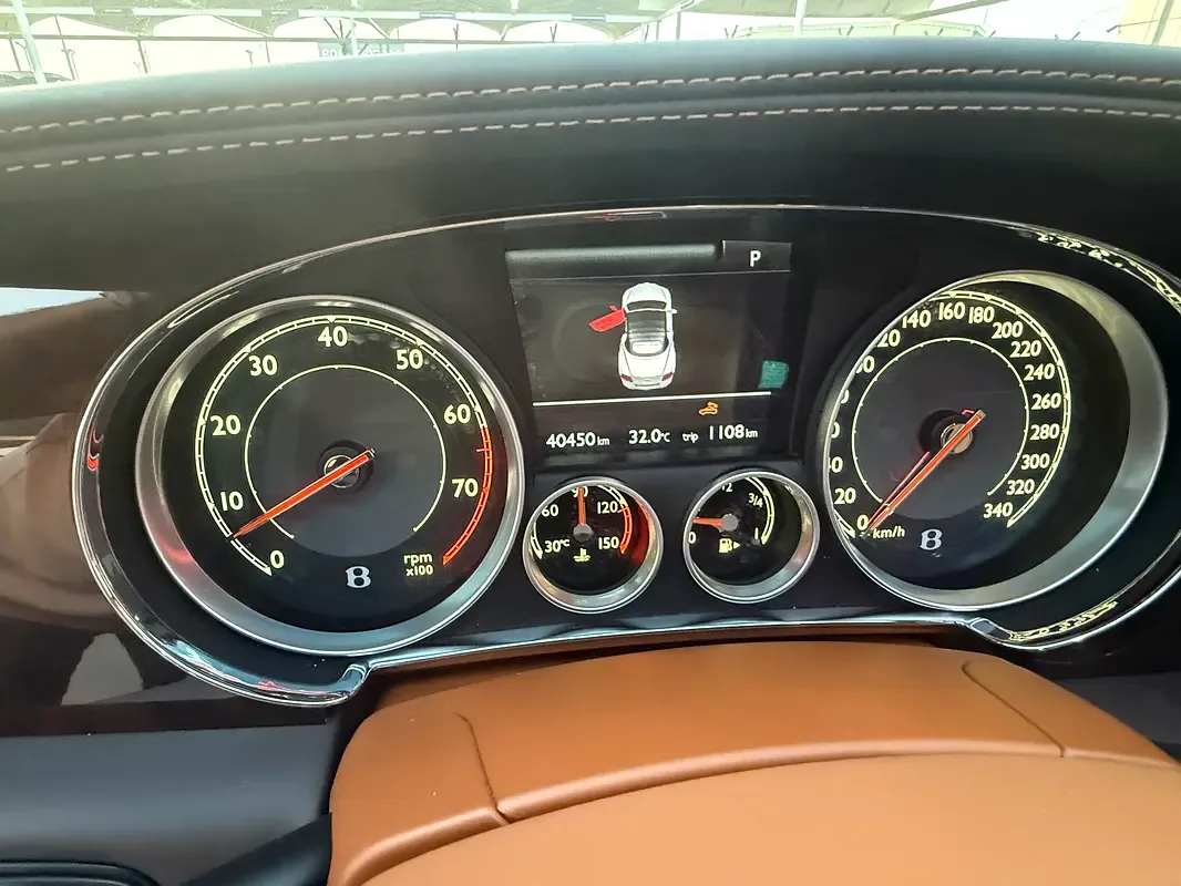 Bentley Continental GT 6.0 AWD AT (625 حصان) - 13