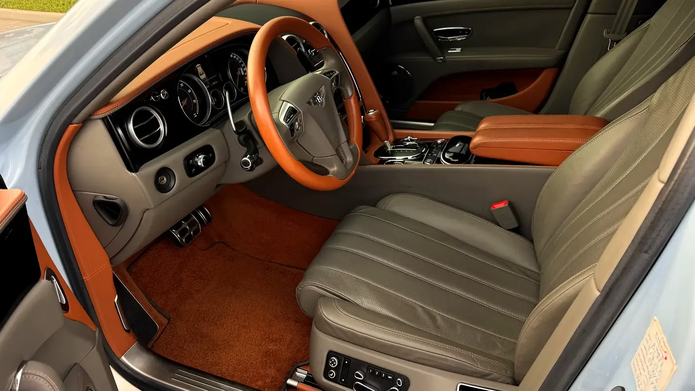 Bentley Flying Spur 4.0 V8 AWD AT (507 حصان) - 8