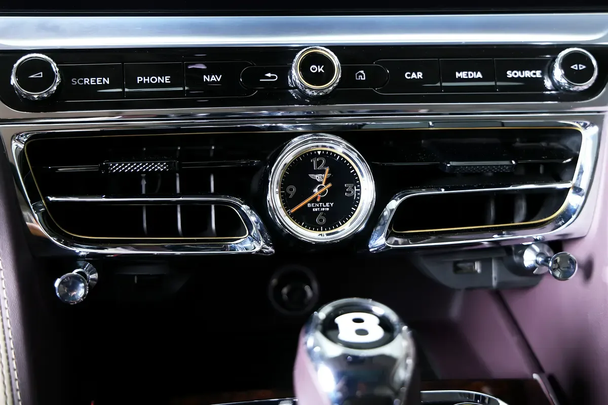 Bentley Flying Spur 6.0 AMT AWD (635 حصان) - 9