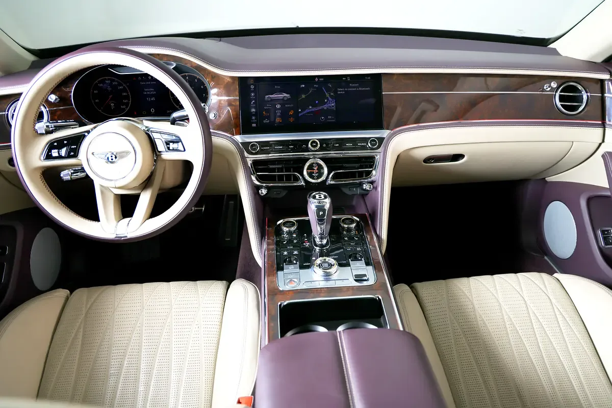 Bentley Flying Spur 6.0 AMT AWD (635 حصان) - 15