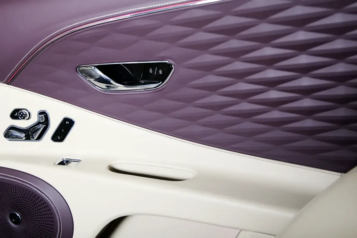 Bentley Flying Spur 6.0 AMT AWD (635 حصان) - 18