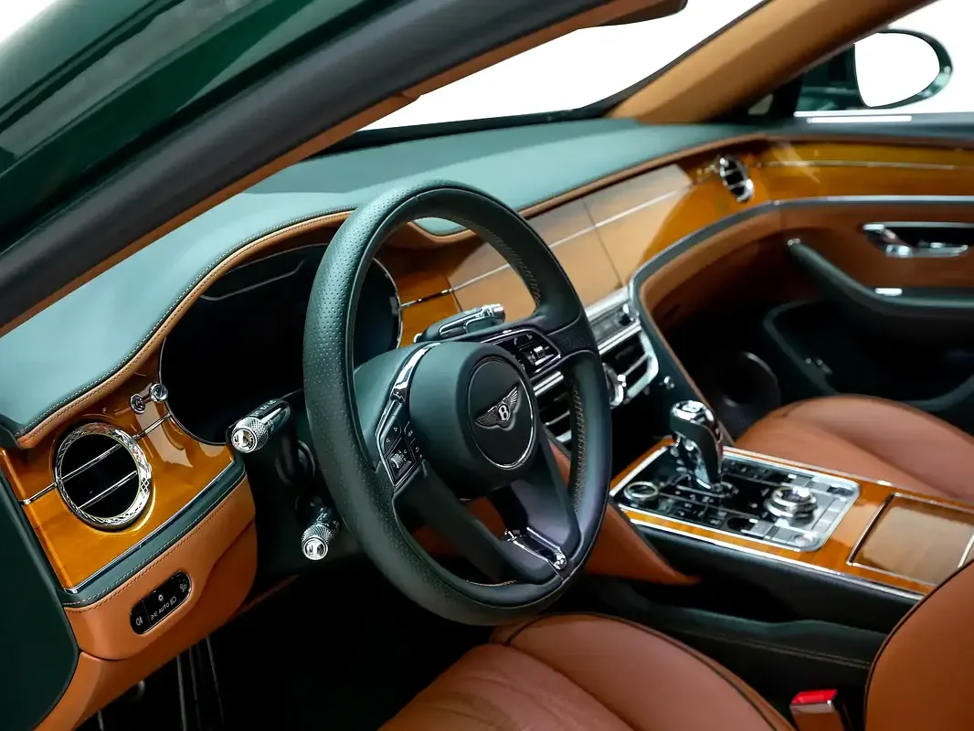 Bentley Flying Spur 6.0 AMT AWD (635 حصان) - 8