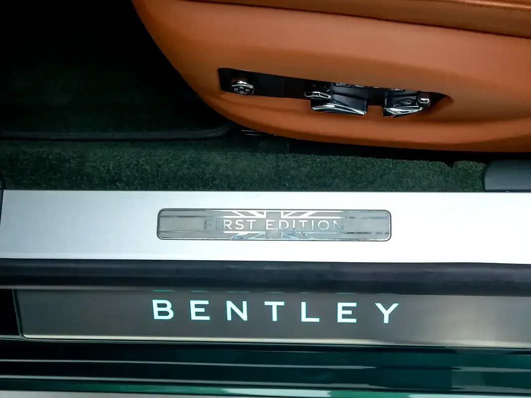 Bentley Flying Spur 6.0 AMT AWD (635 حصان) - 19