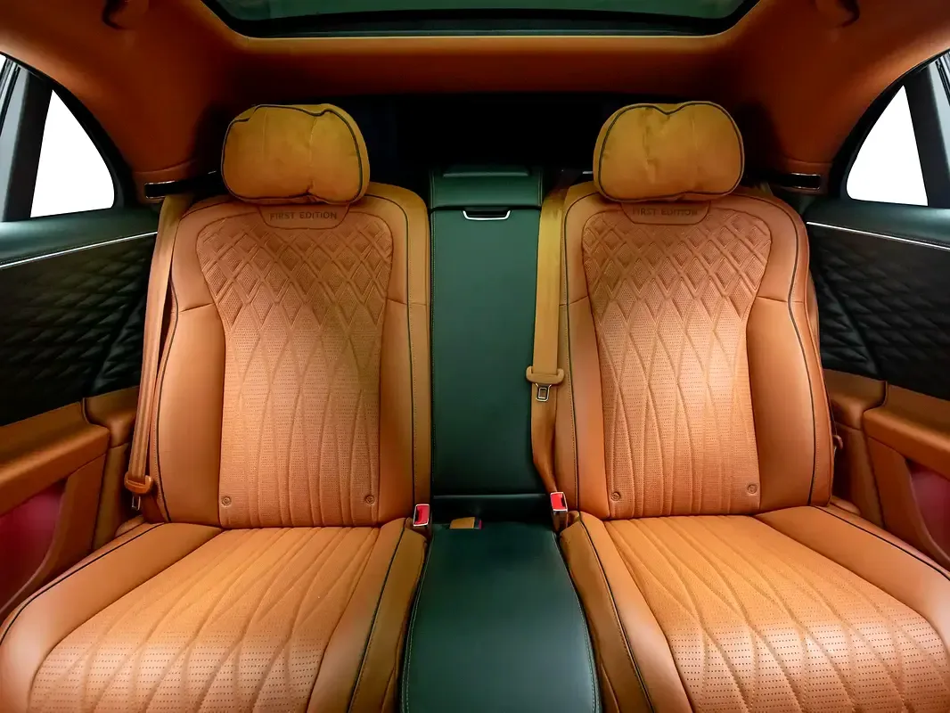 Bentley Flying Spur 6.0 AMT AWD (635 حصان) - 17