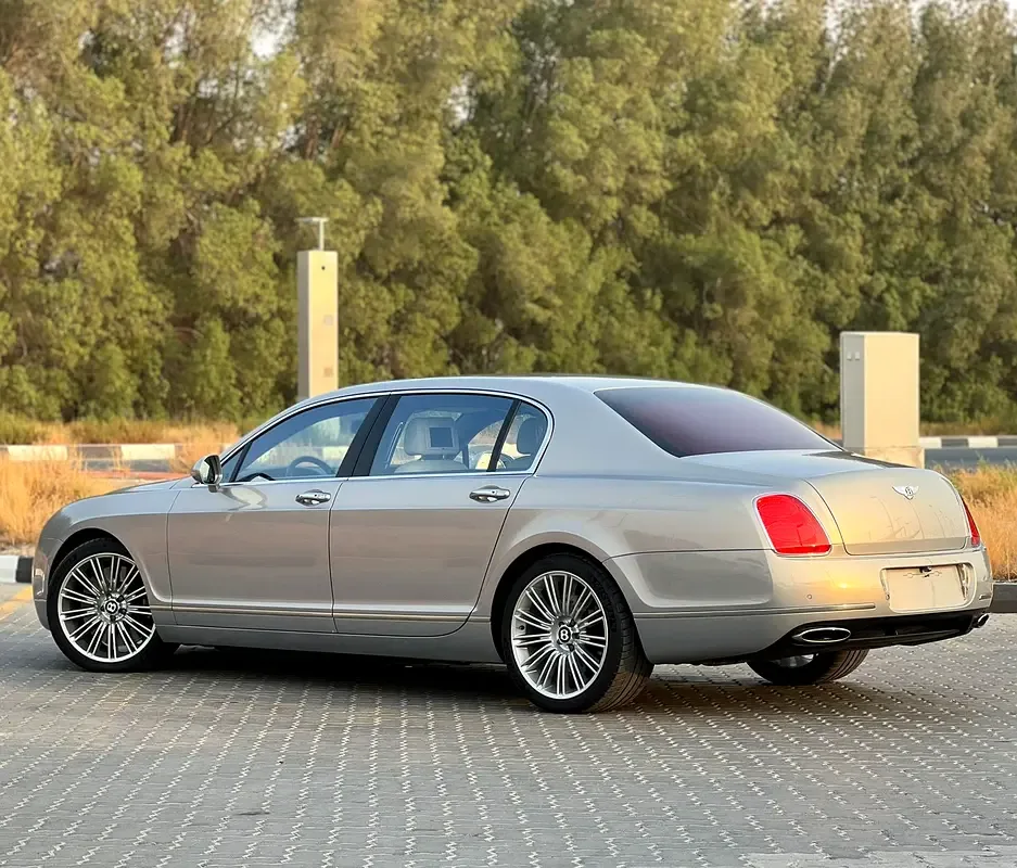 Bentley Flying Spur 6.0 AT AWD (635 hp) - 6