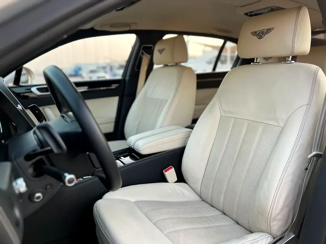 Bentley Flying Spur 6.0 AT AWD (635 hp) - 8