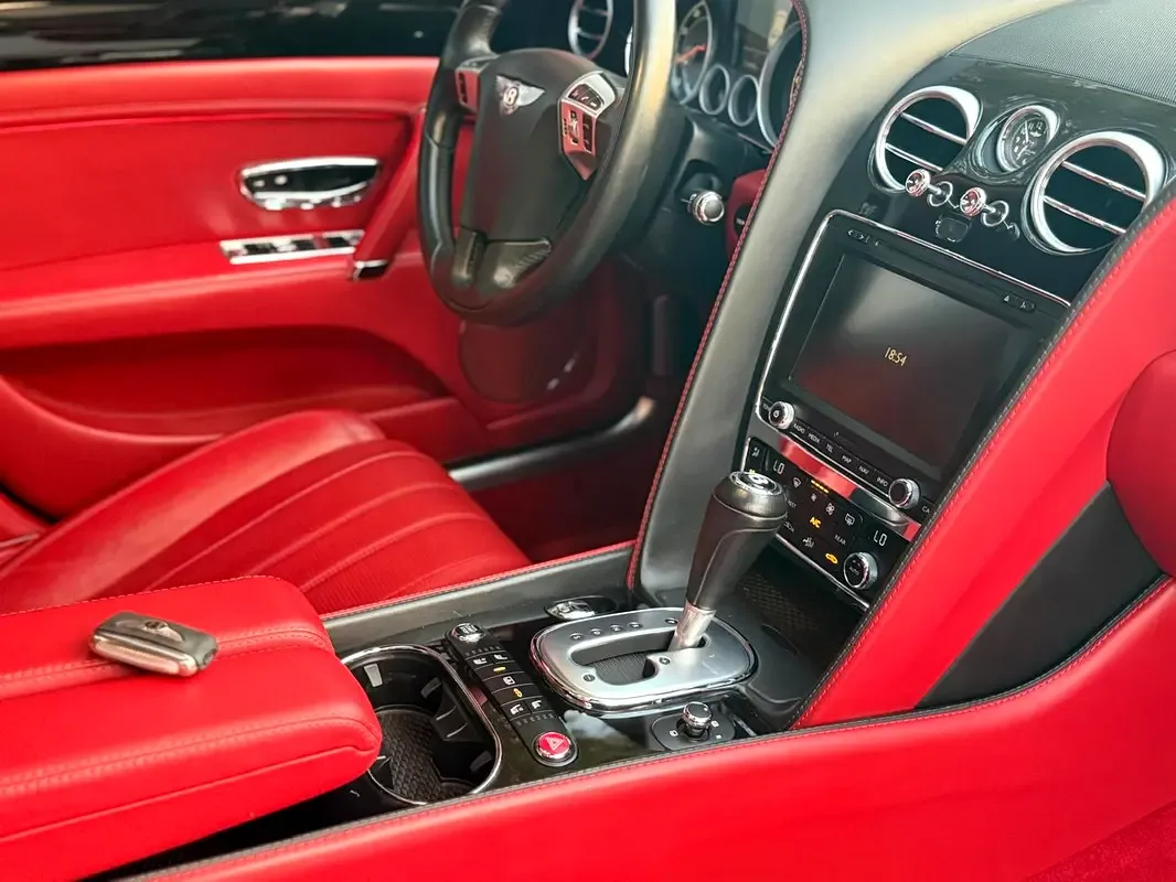 Bentley Flying Spur 6.0 W12 AWD AT (625 hp) - 11