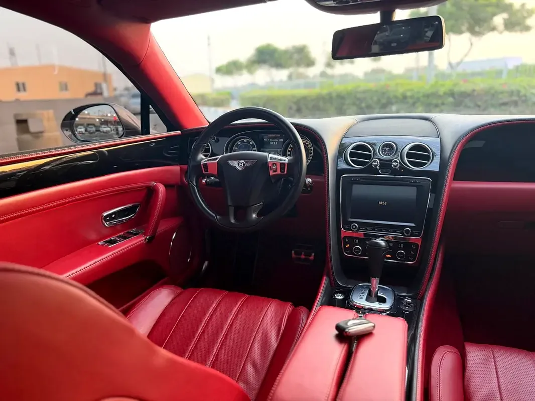 Bentley Flying Spur 6.0 W12 AWD AT (625 hp) - 12