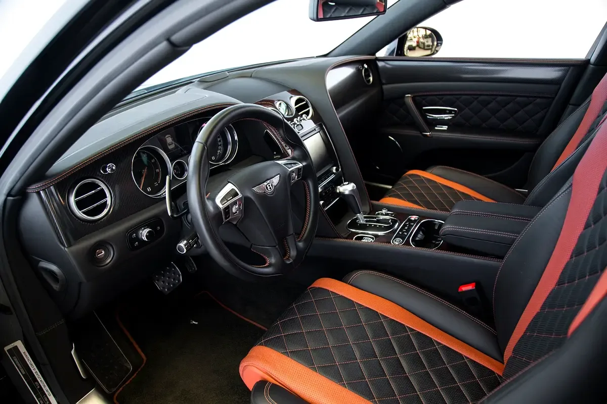 Bentley Flying Spur 6.0 W12 AWD AT (625 حصان) - 7