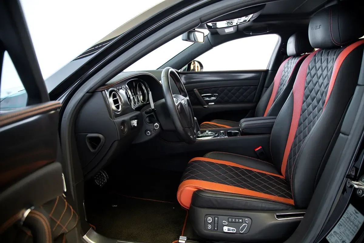 Bentley Flying Spur 6.0 W12 AWD AT (625 حصان) - 8