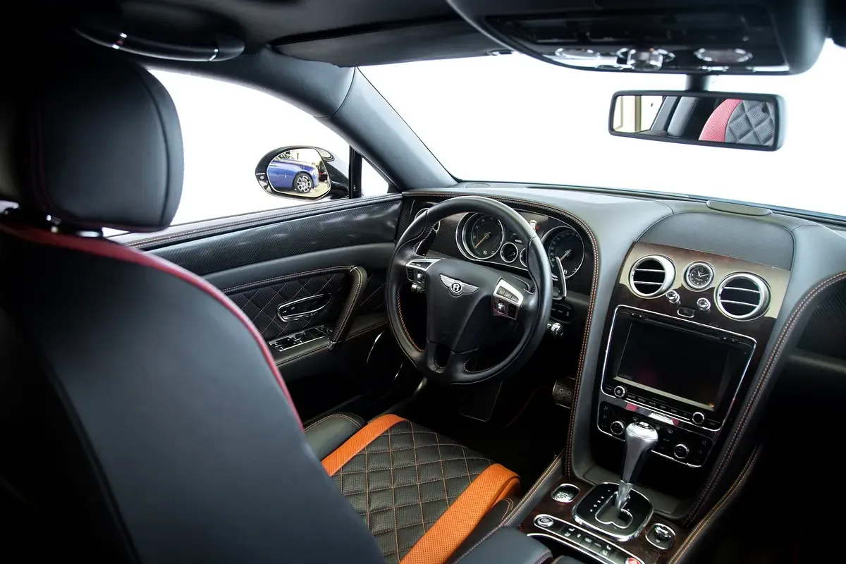 Bentley Flying Spur 6.0 W12 AWD AT (625 حصان) - 12