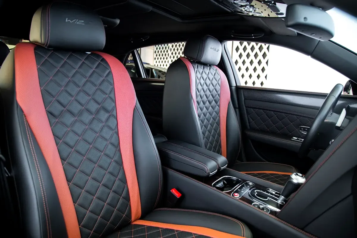Bentley Flying Spur 6.0 W12 AWD AT (625 حصان) - 17