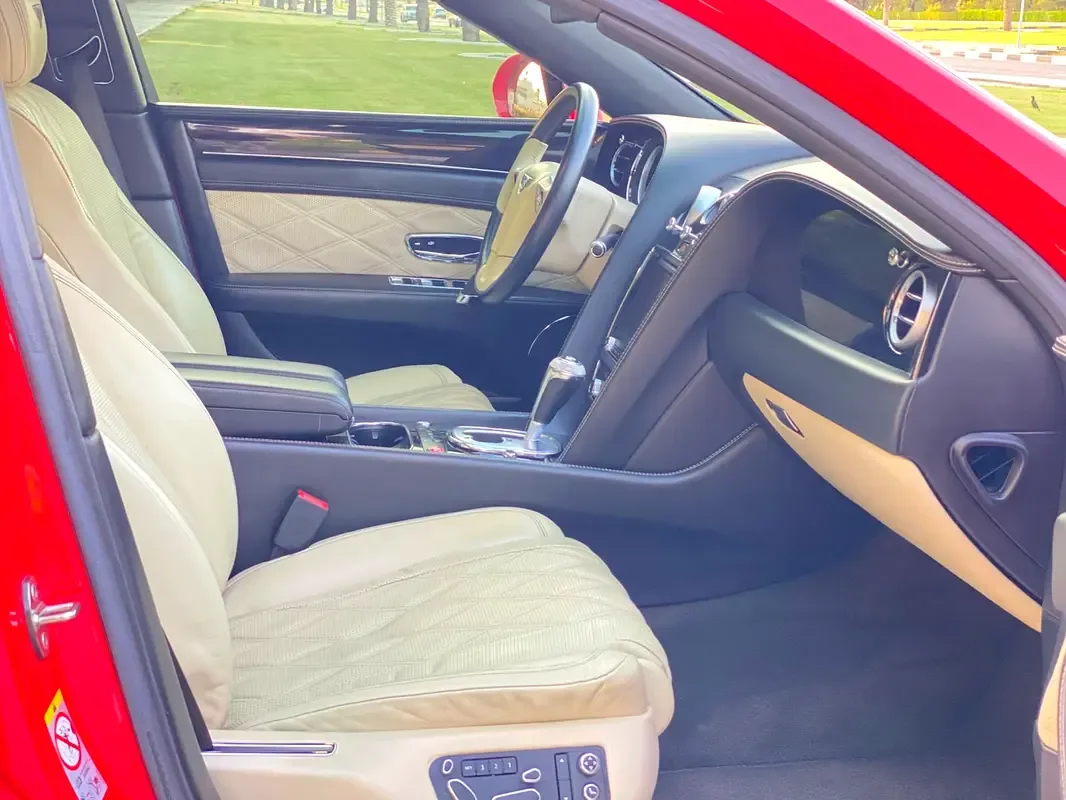 Bentley Flying Spur 6.0 W12 AWD AT (625 hp) - 14