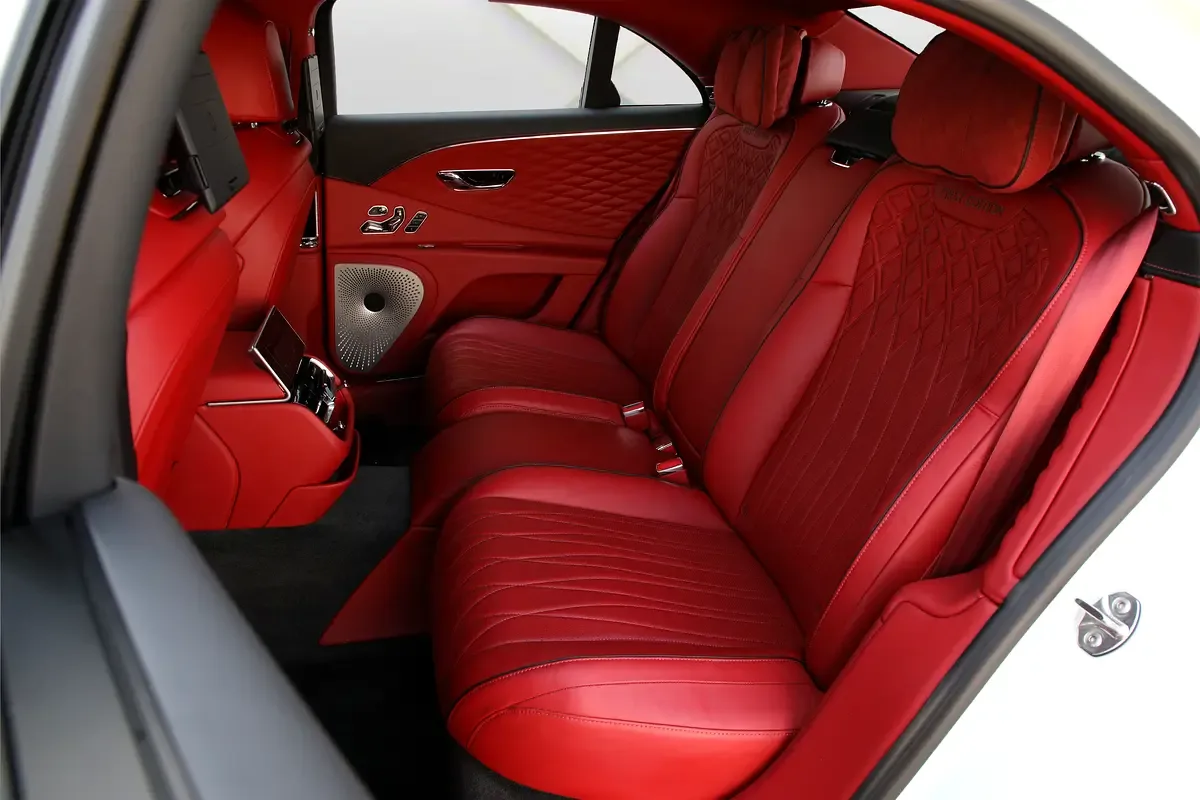Bentley Flying Spur 6.0 W12 AWD AT (635 حصان) - 19