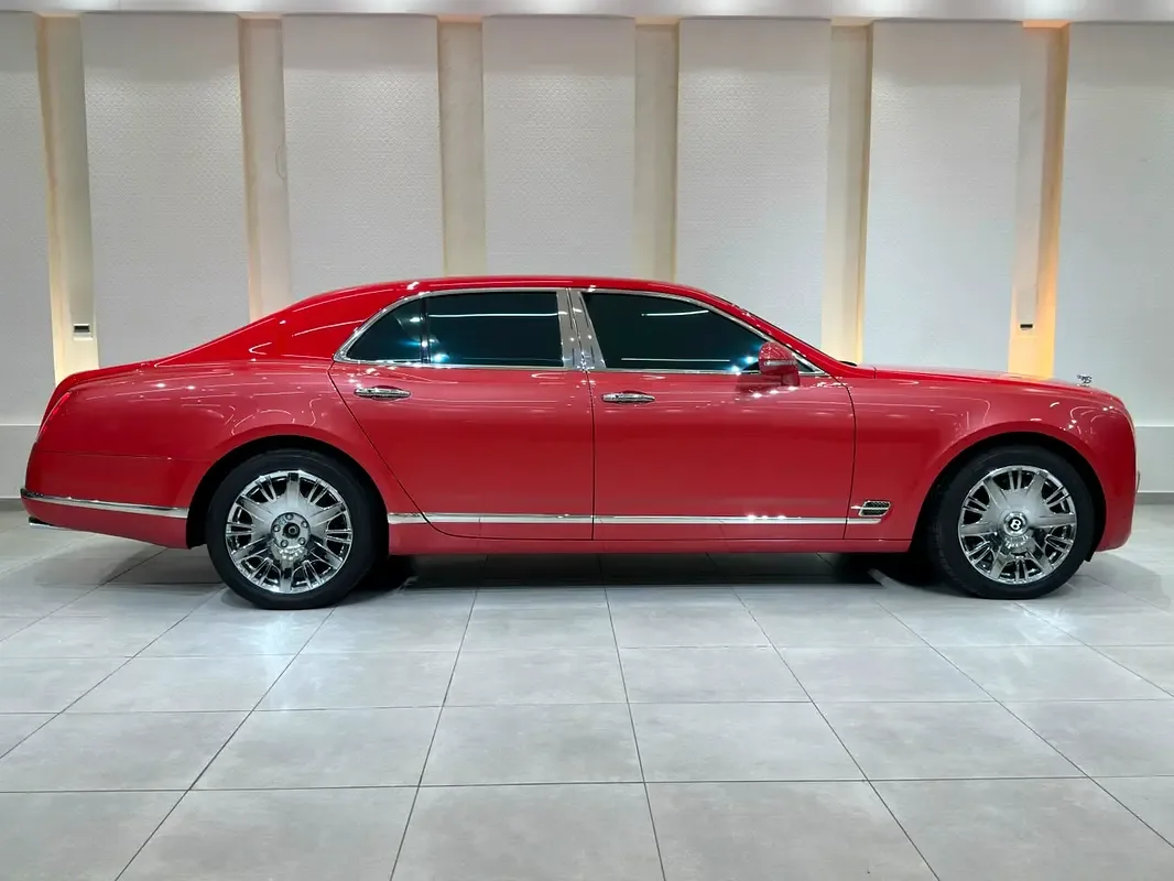 Bentley Mulsanne 6.75 AT (512 hp) - 7