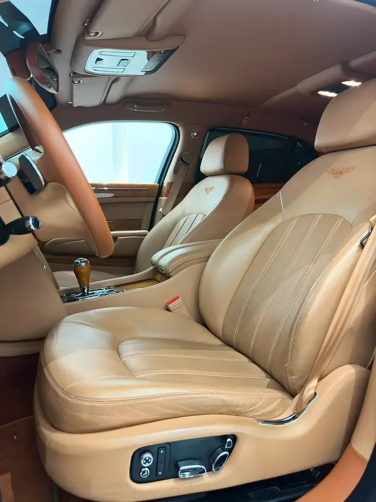 Bentley Mulsanne 6.75 AT (512 hp) - 14