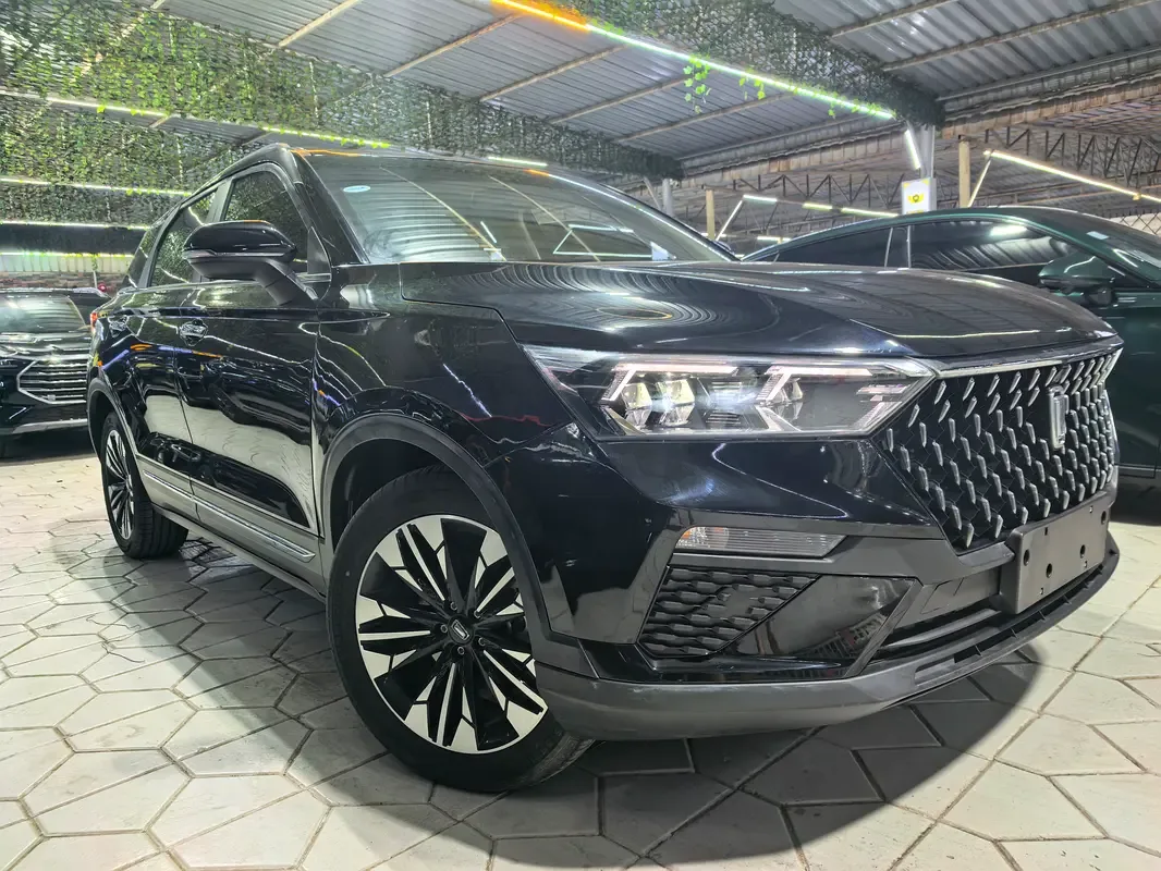 Bestune T77 1.5 AMT (160 hp)