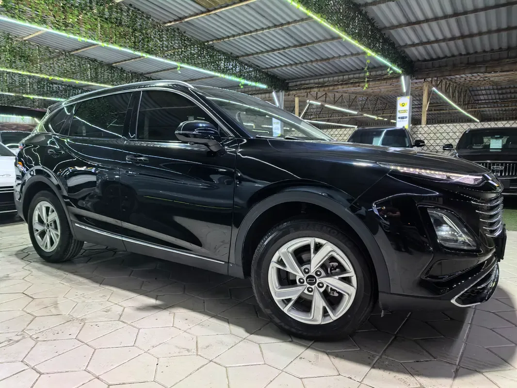 Bestune T90 2.0 AT (245 حصان) - 4