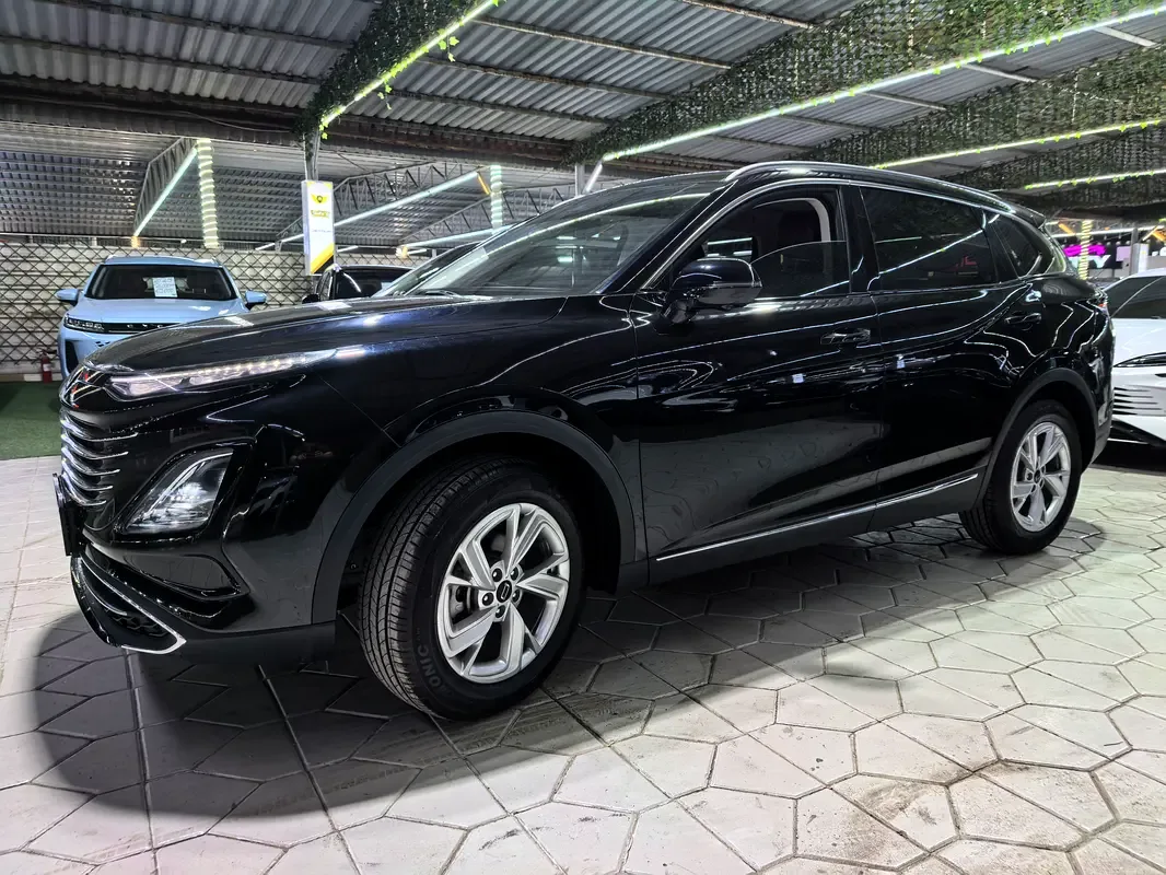 Bestune T90 2.0 AT (245 حصان) - 6