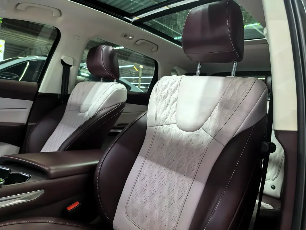 Bestune T90 2.0 AT (245 حصان) - 11