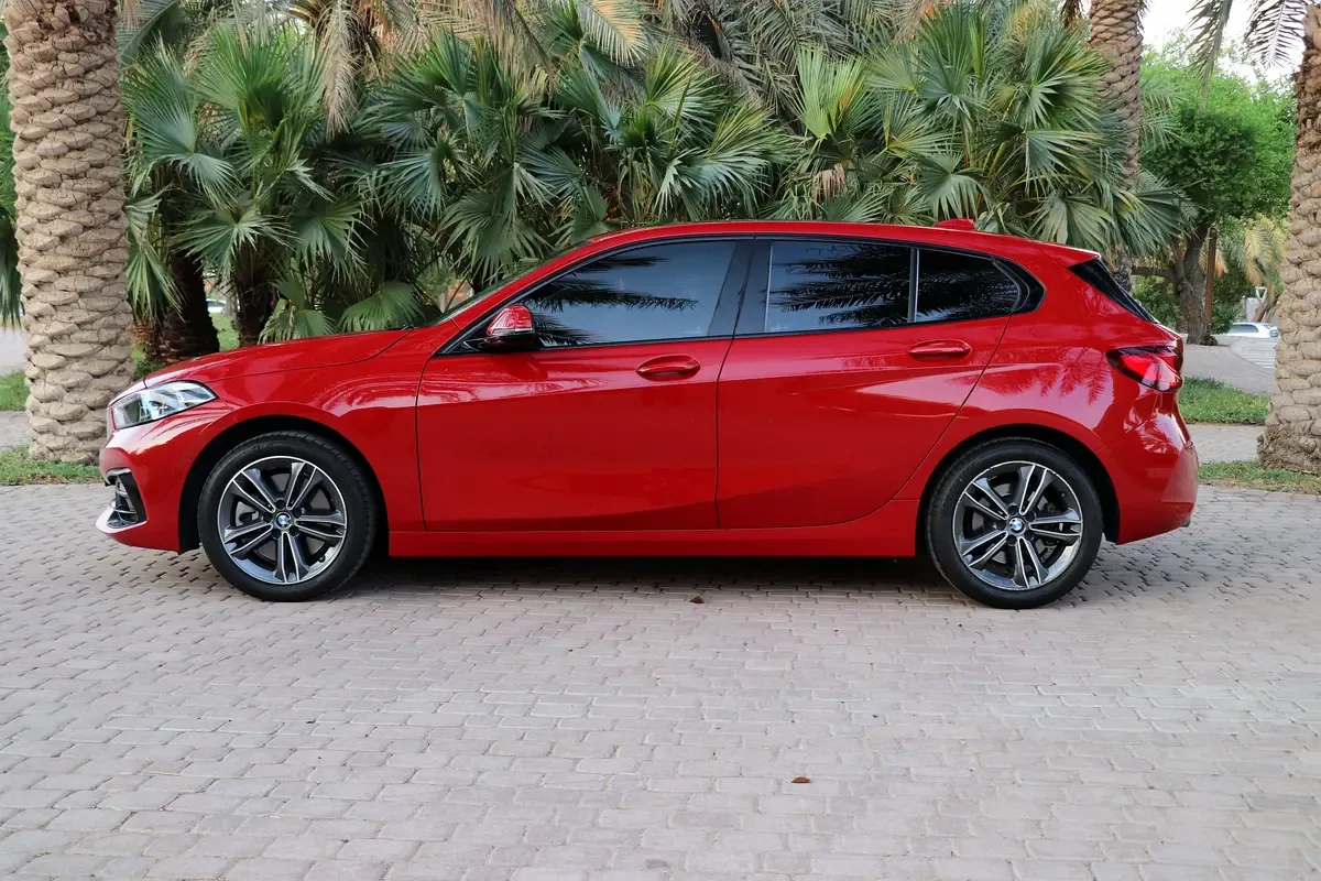 BMW 1 series 120d Steptronic xDrive (190 حصان) - 18