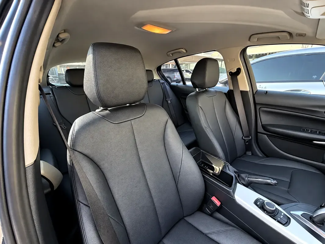 BMW 1 series 2.0 AT (192 hp) - 9