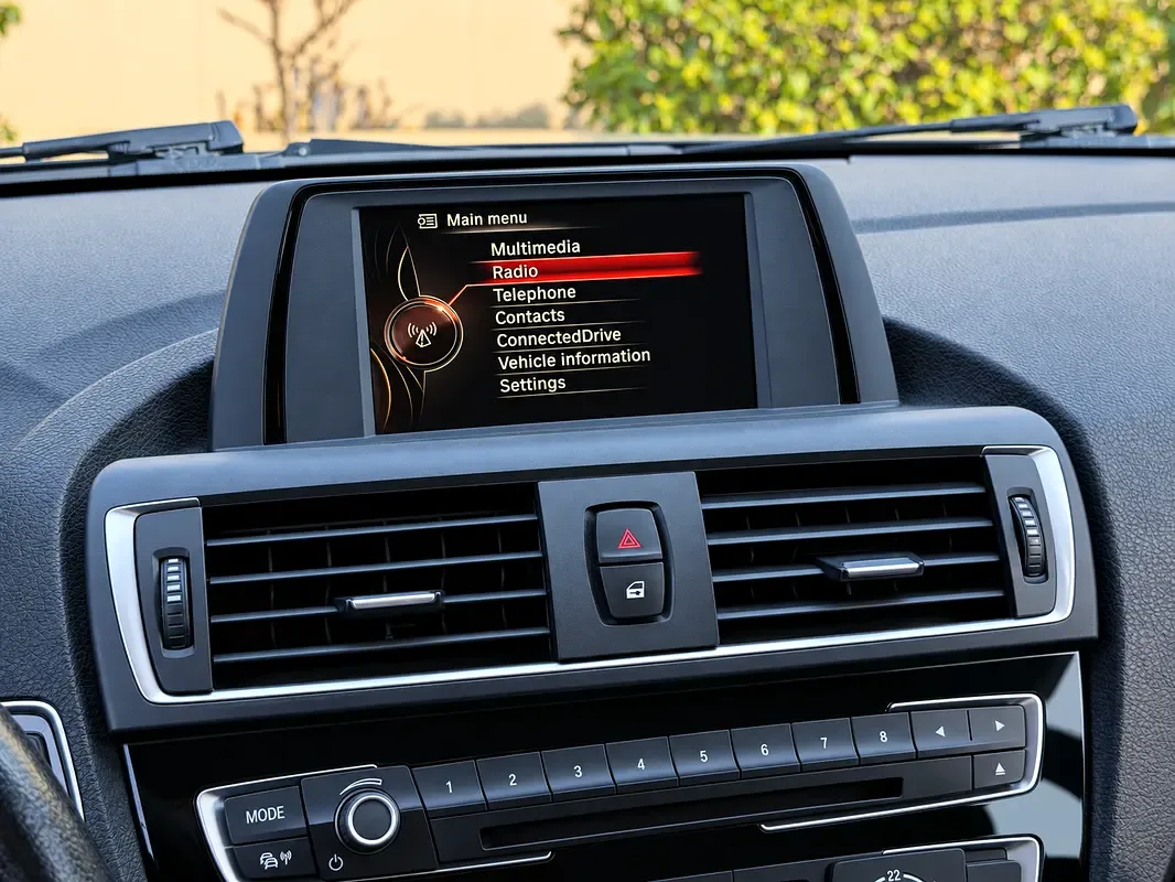 BMW 1 series 2.0 AT (192 hp) - 12