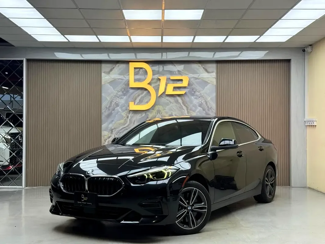 BMW 2 series 1.5 AMT (140 حصان) - 2
