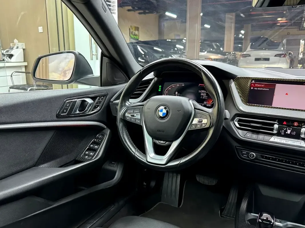 BMW 2 series 1.5 AMT (140 حصان) - 8