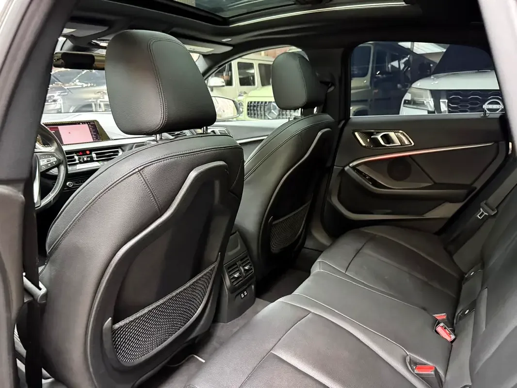 BMW 2 series 1.5 AMT (140 حصان) - 12