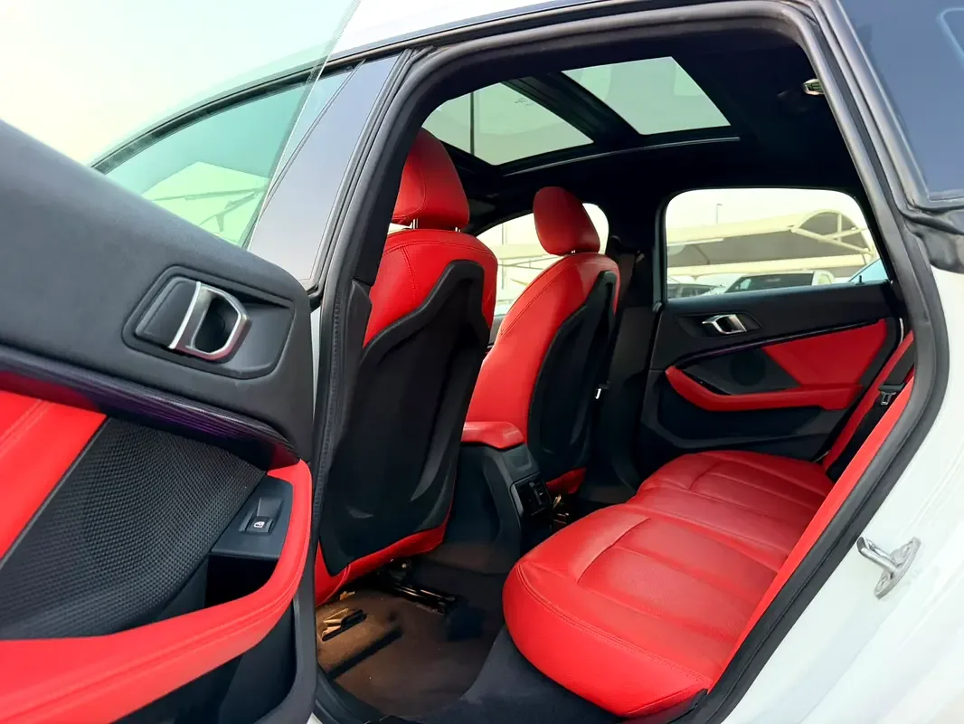 BMW 2 series 218i Steptronic (136 حصان) - 11
