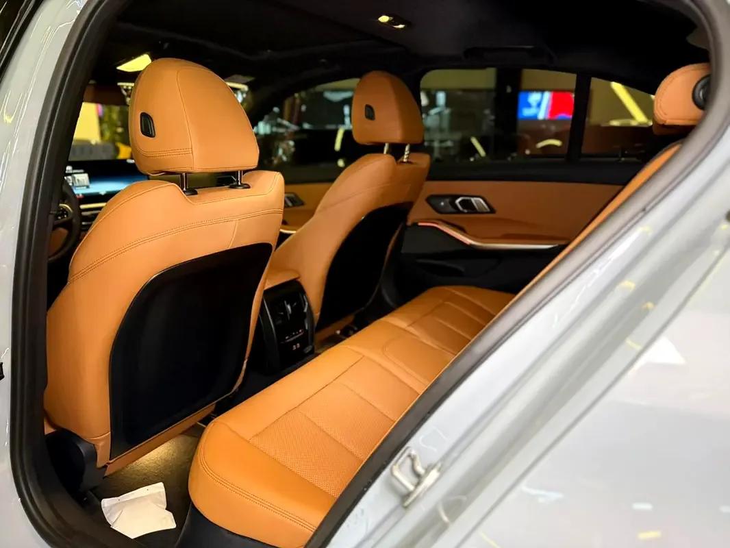 BMW 3 series 2.0 AT RWD (184 hp) - 16
