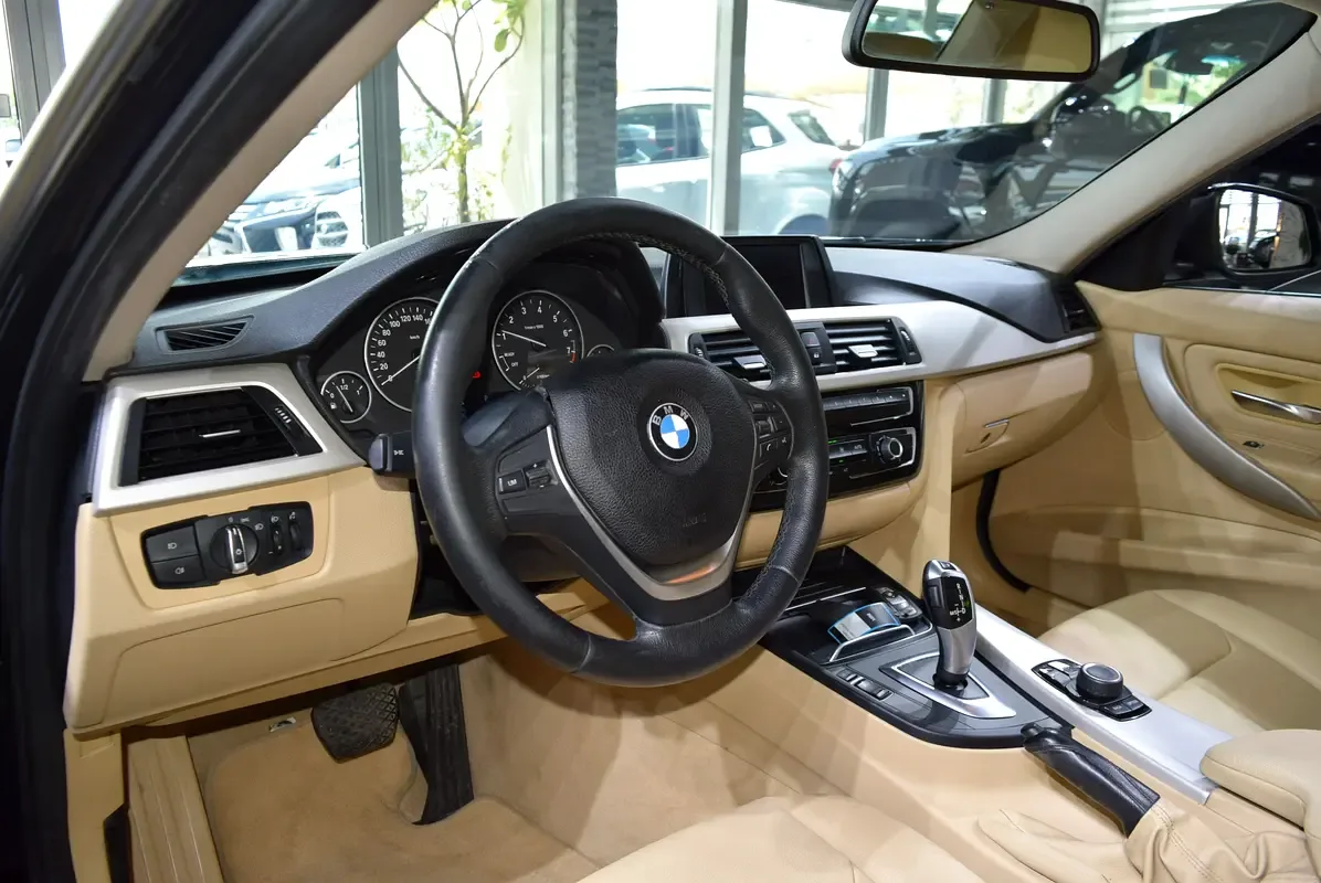 BMW 3 series 318i Steptronic (136 حصان) - 8