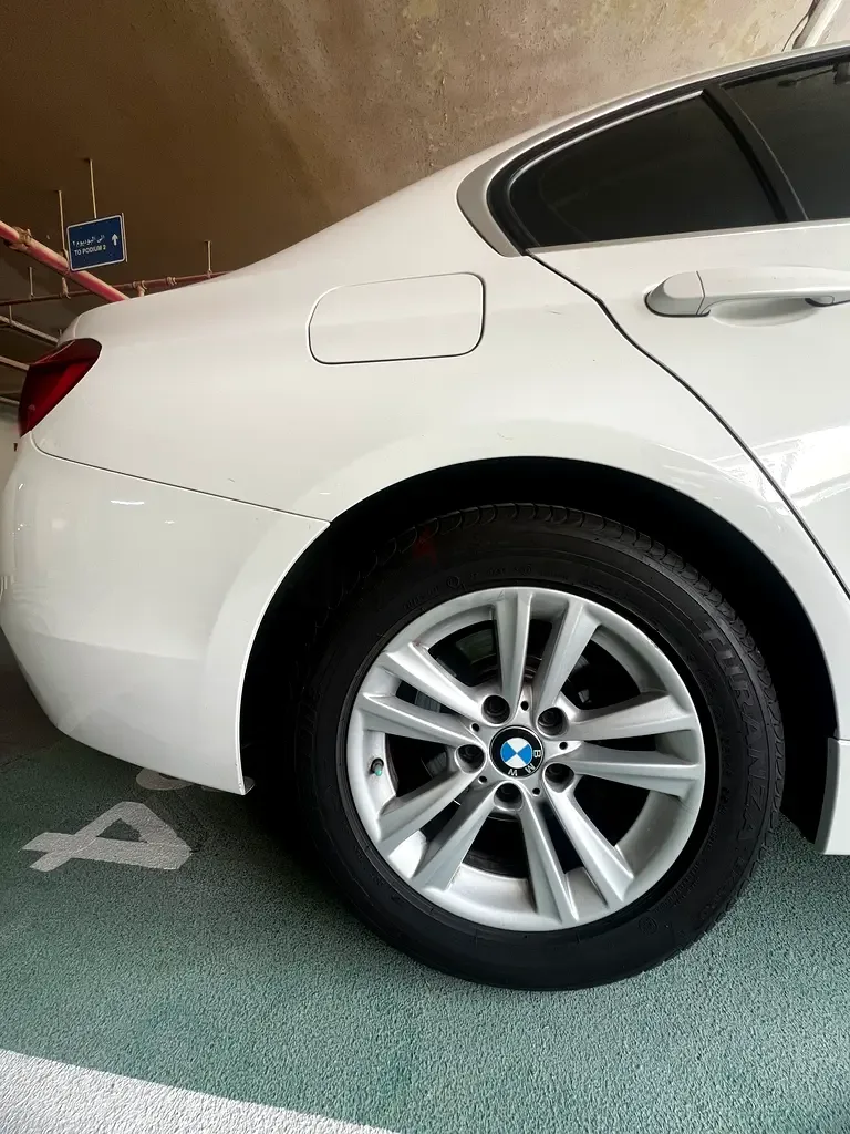 BMW 3 series 318i Steptronic (136 حصان) - 10