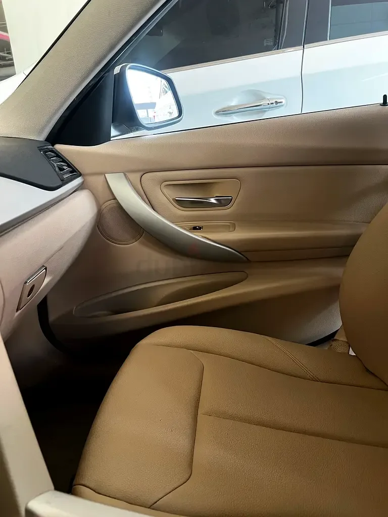 BMW 3 series 318i Steptronic (136 حصان) - 19