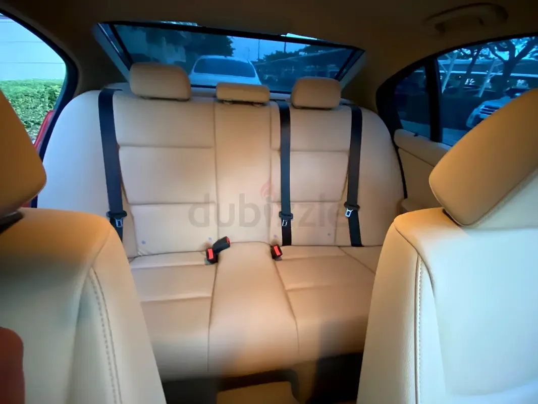 BMW 3 series 320i AT (156 حصان) - 4