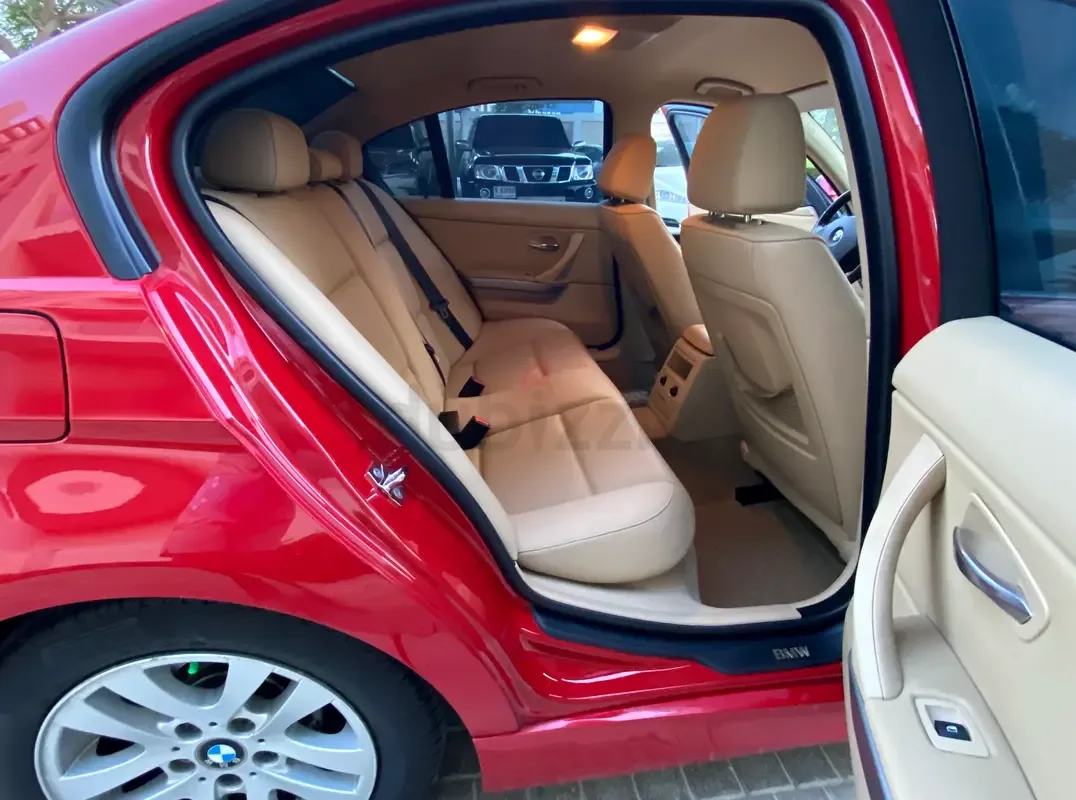 BMW 3 series 320i AT (156 حصان) - 6