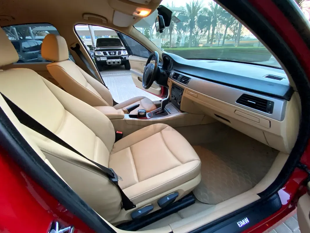 BMW 3 series 320i AT (156 حصان) - 5