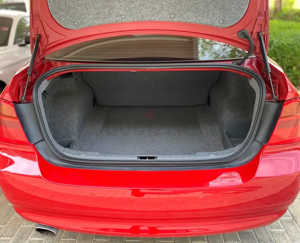 BMW 3 series 320i AT (156 حصان) - 11
