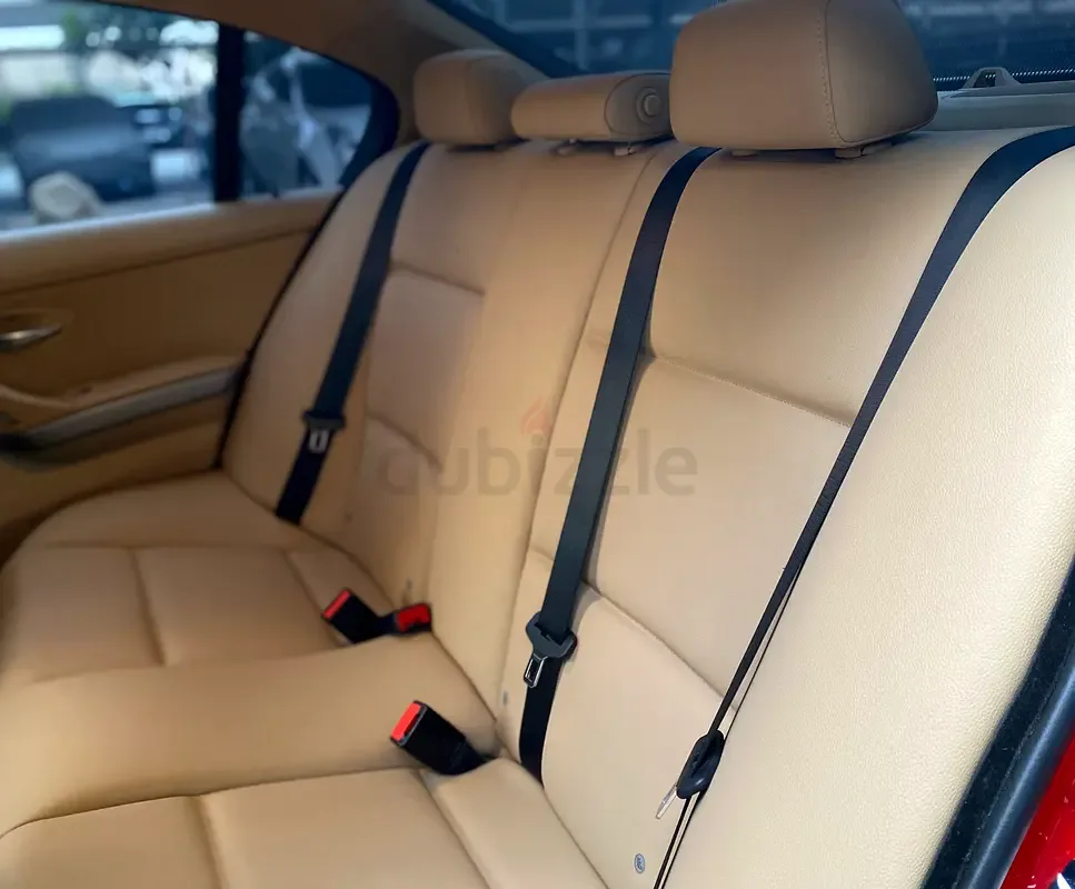 BMW 3 series 320i AT (156 حصان) - 12