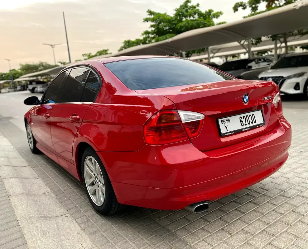 BMW 3 series 320i AT (156 حصان) - 16
