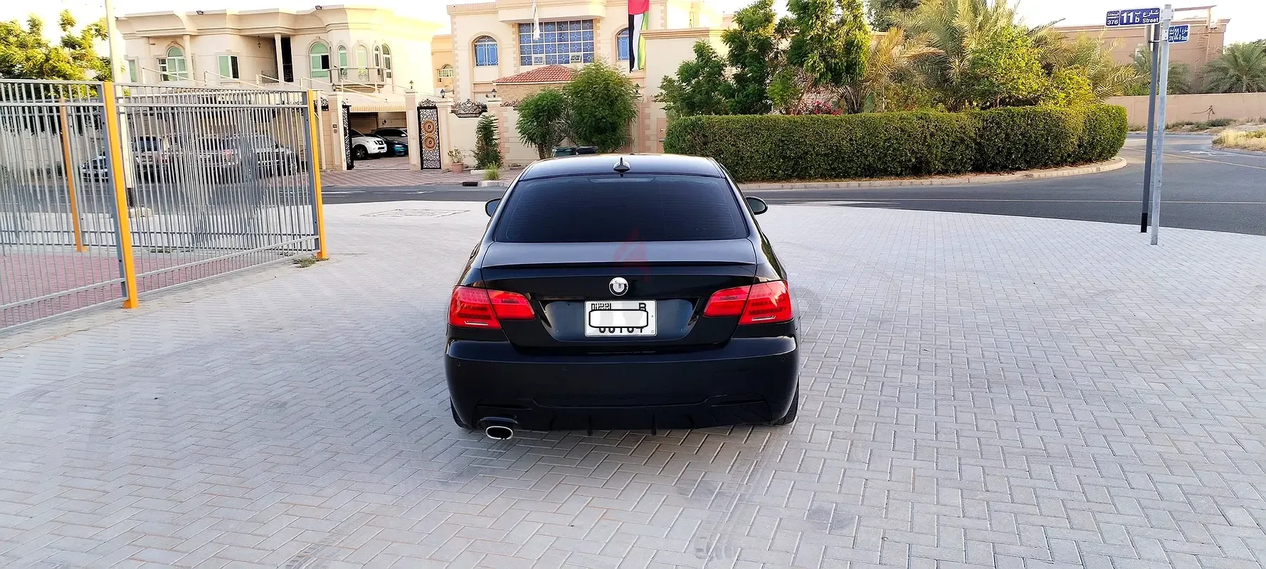 BMW 3 series 320i AT (156 حصان) - 12