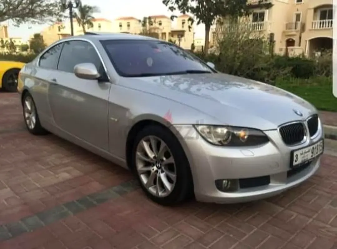BMW 3 series 325i AT (218 hp)