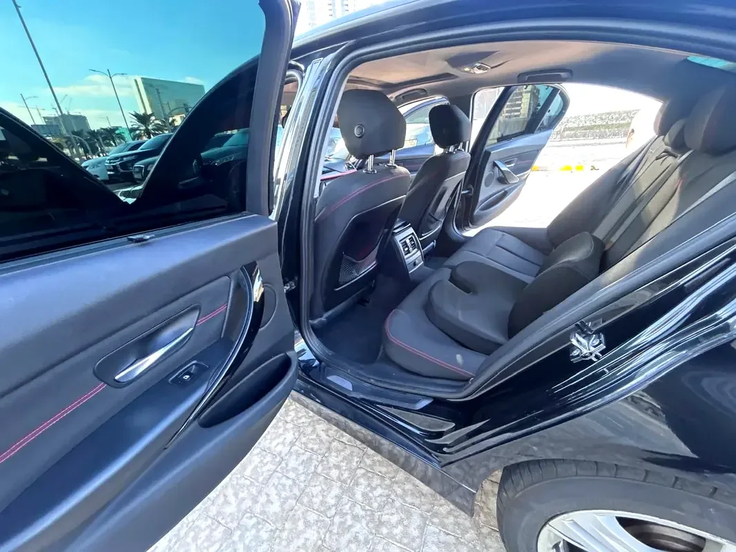 BMW 3 series 328i AT (245 hp) - 16