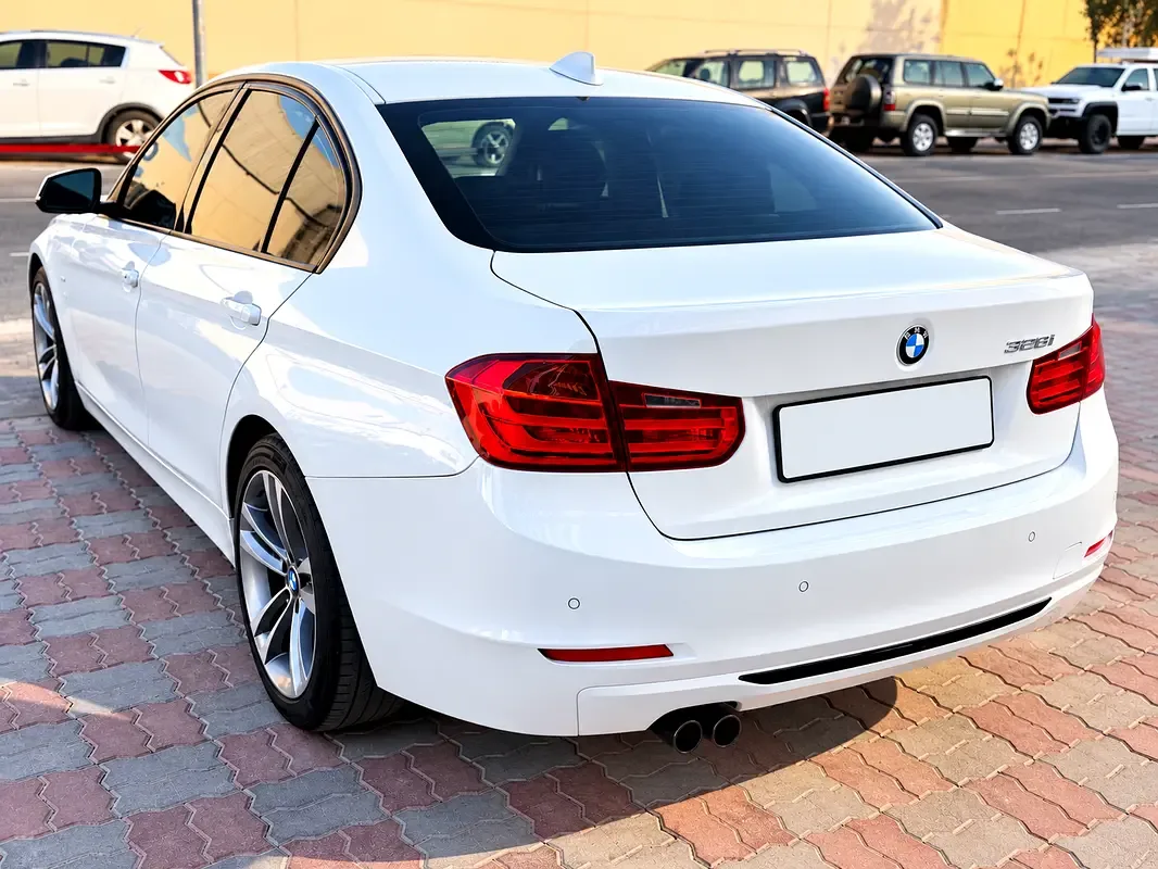 BMW 3 series 328i AT (245 حصان) - 6