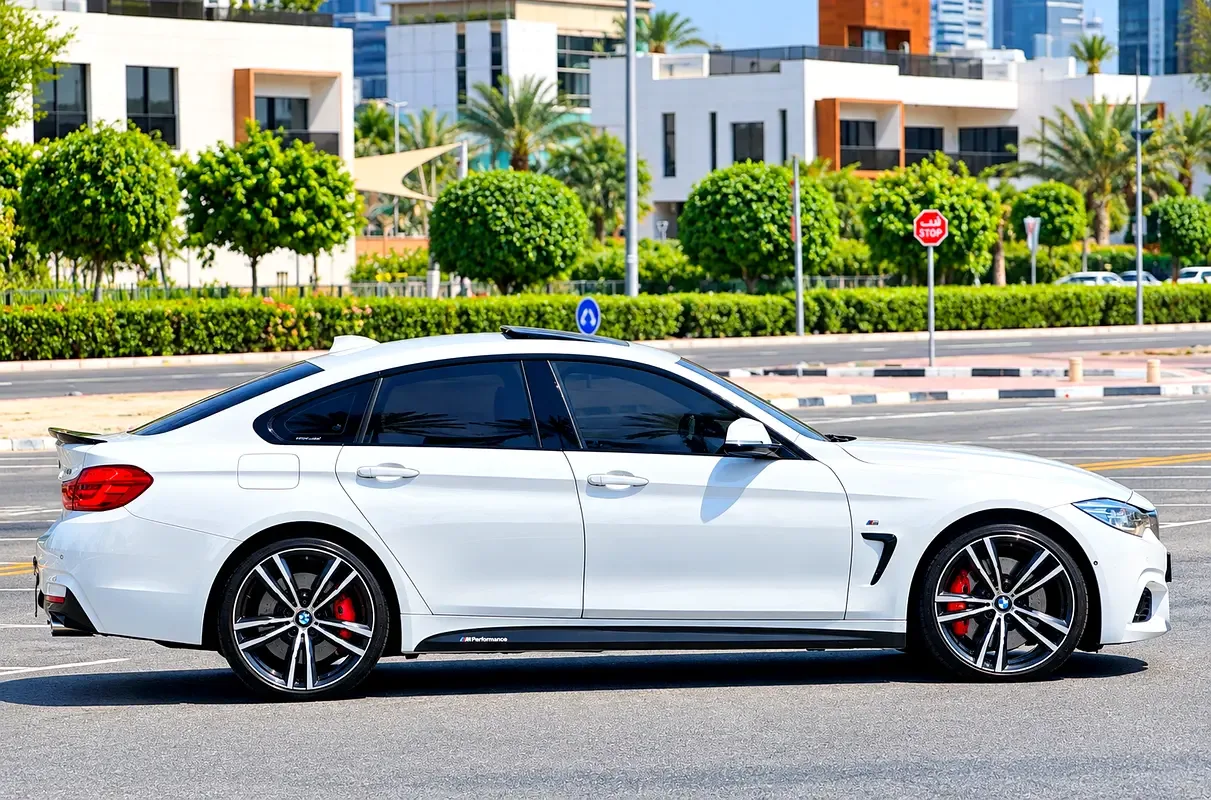BMW 4 series 440i xDrive Steptronic (326 حصان) - 4