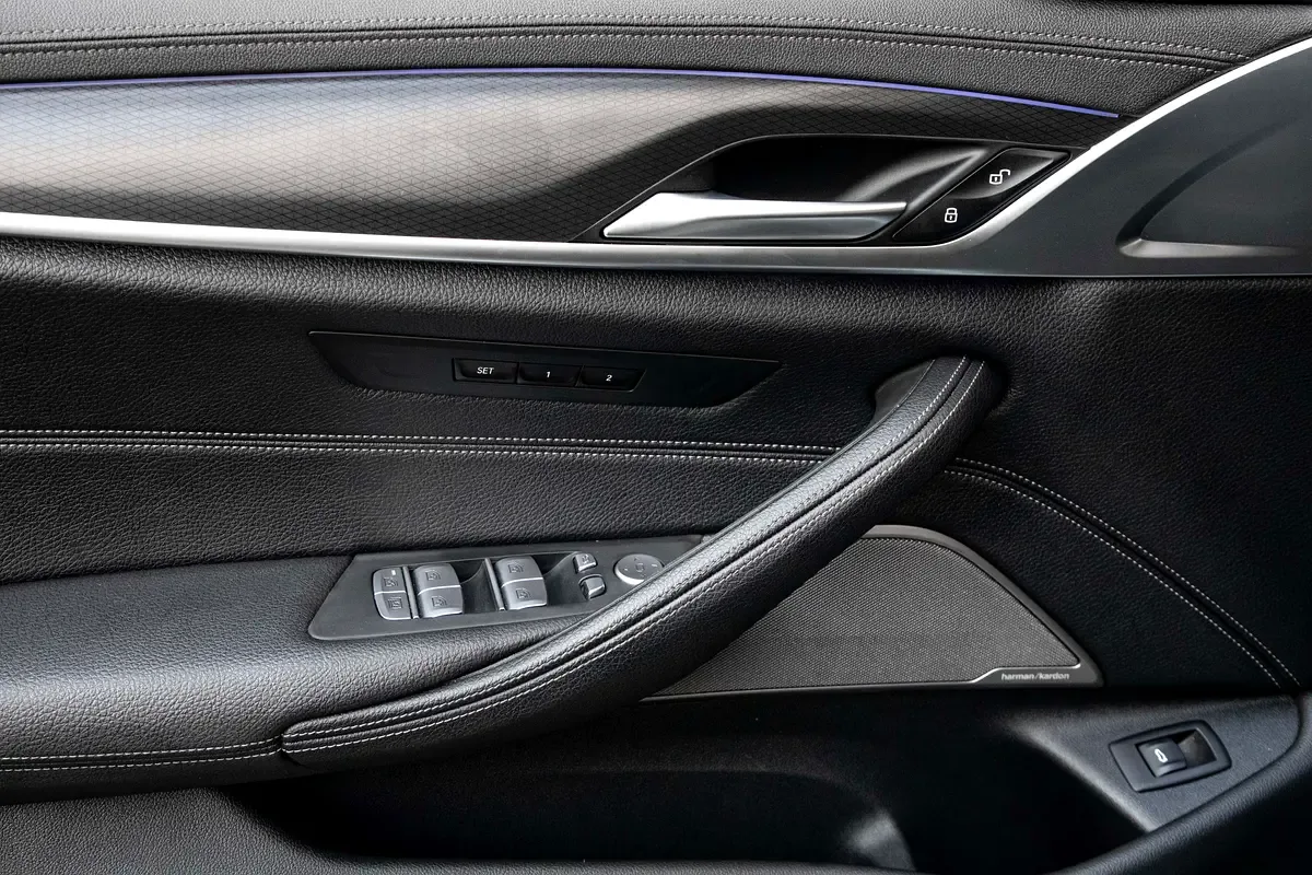 BMW 5 series 3.0 AT (333 hp) - 13